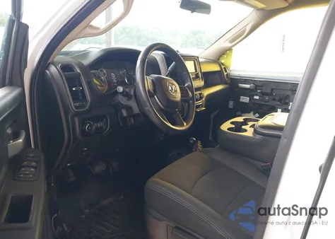 2019 Ram 2500 Tradesman 4X4 6'4 Box z USA, uszkodzony, nr VIN 3C6UR5CL7KG669110